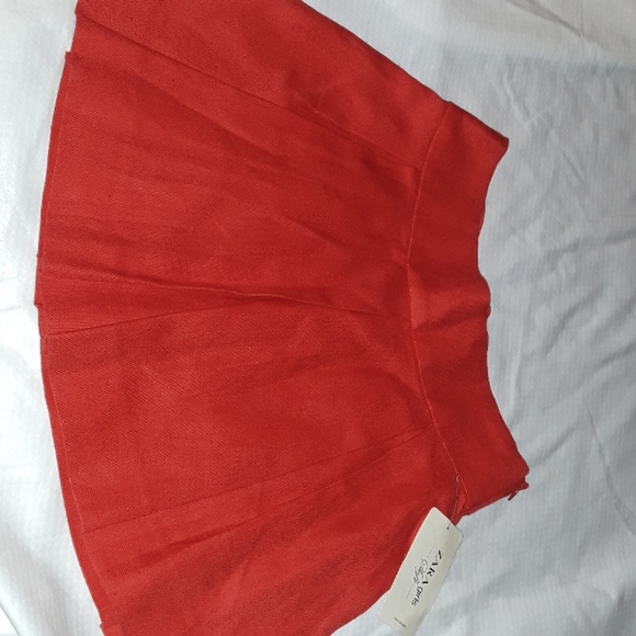 Girls skirt - Picture 3 of 3